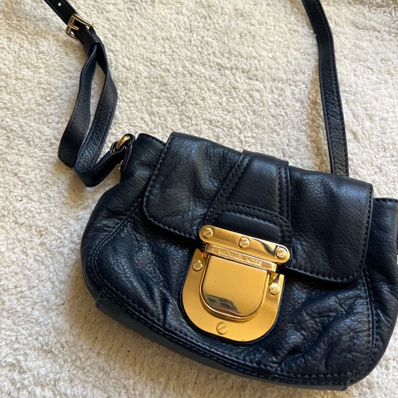 MICHAEL Michael Kors Charlton Leather Crossbody Bag - Picture 1 of 12